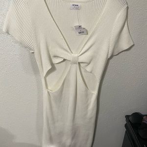 Cotton dress
Size: Medium
Color: White